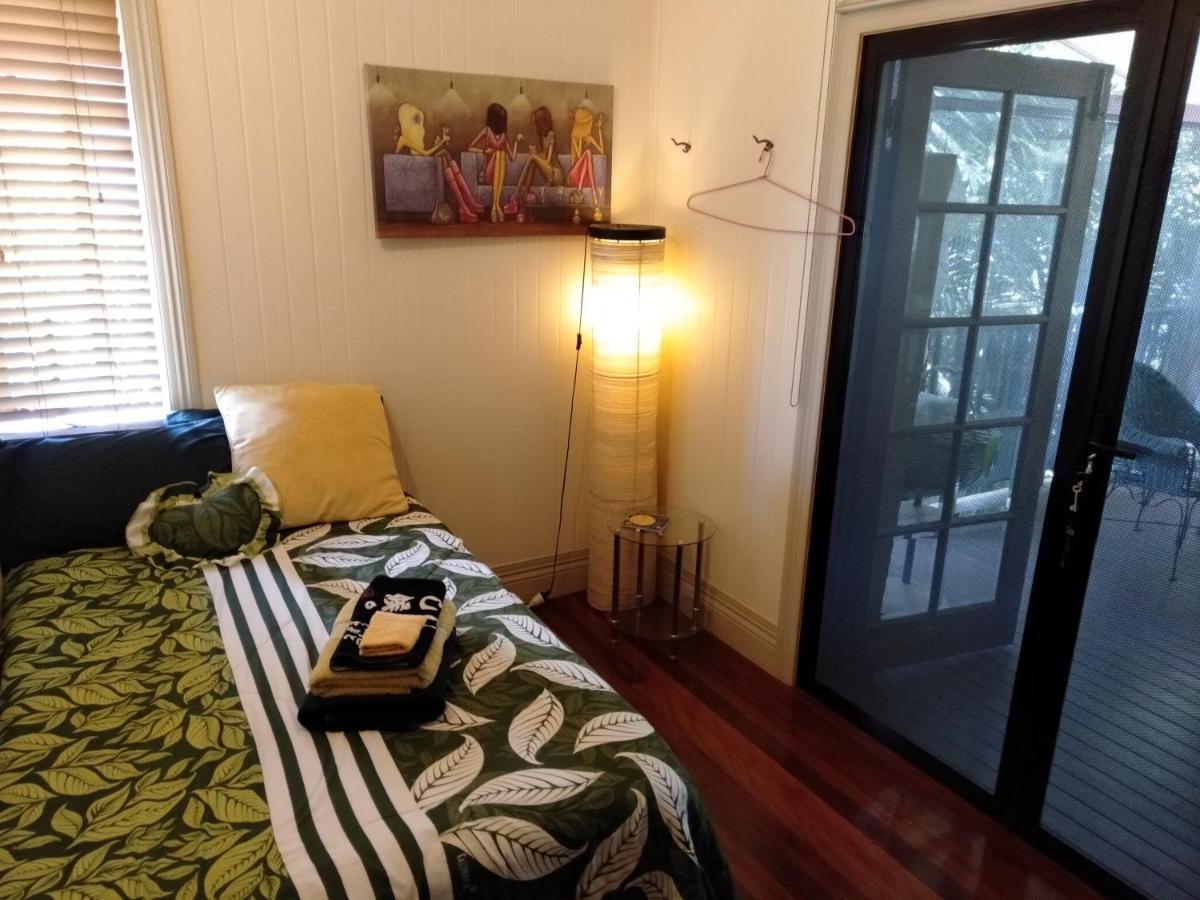 Homestay At Julie'S Кернс Екстер'єр фото