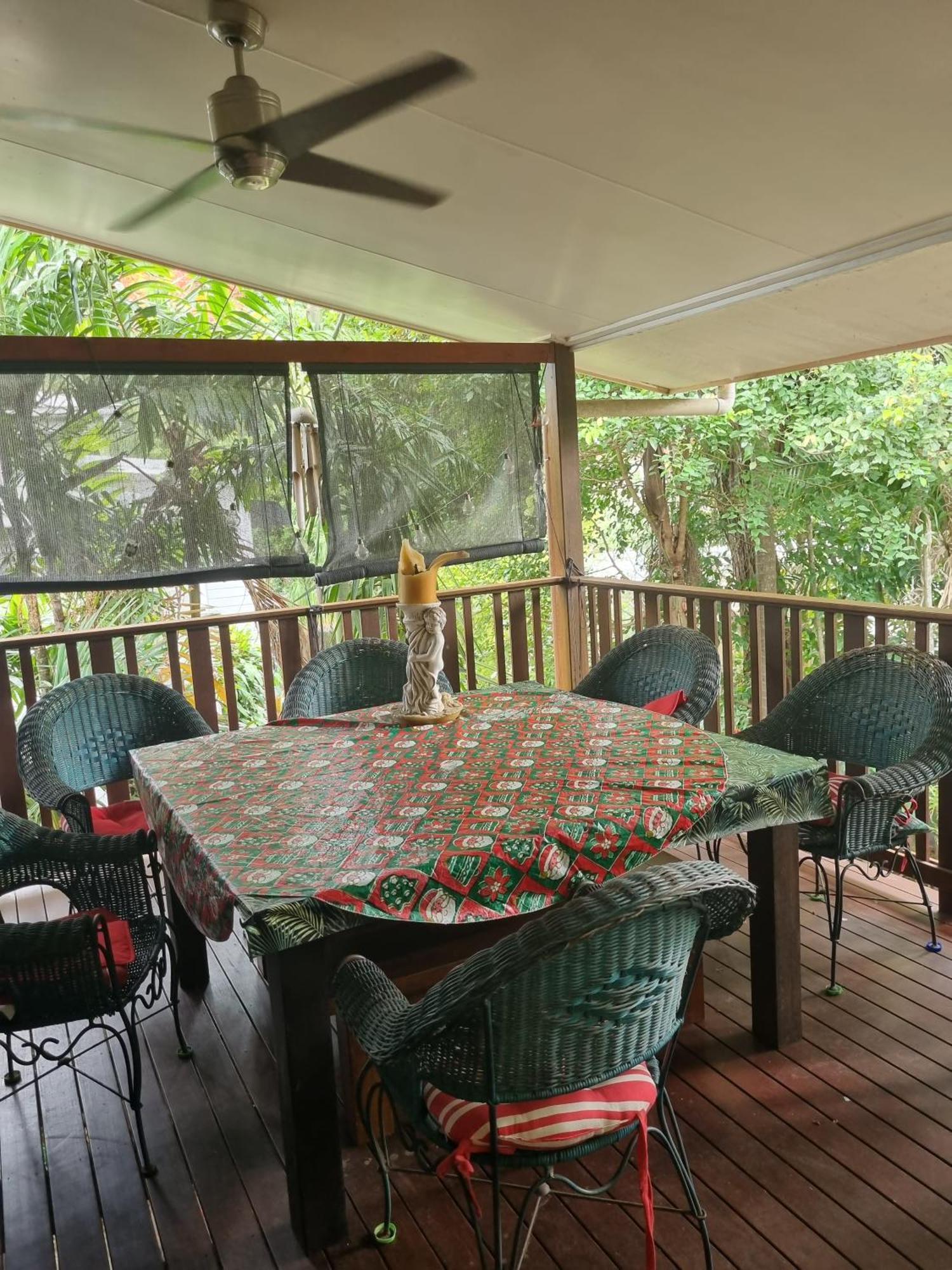 Homestay At Julie'S Кернс Екстер'єр фото