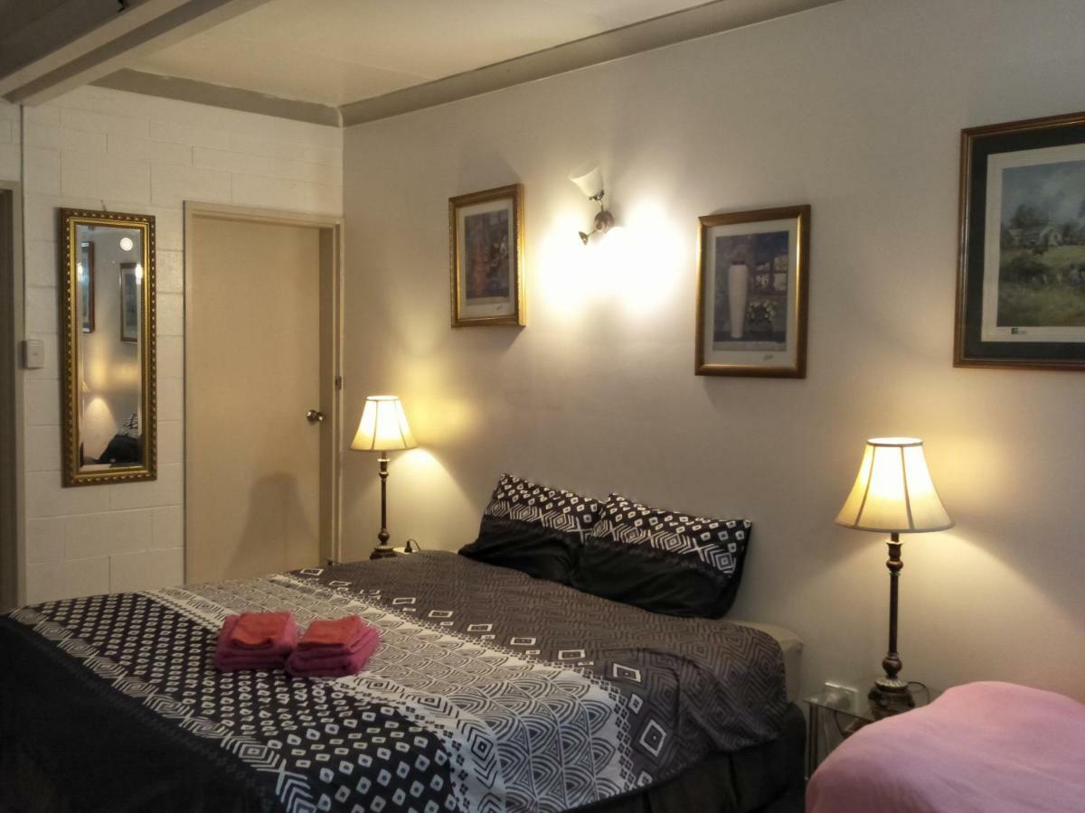 Homestay At Julie'S Кернс Екстер'єр фото